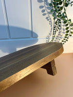 Akasya Ayaklı Oval Sunum Panosu