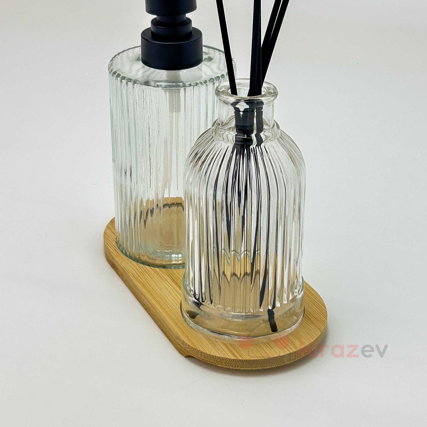 Cam Dekoratif Sıvı Sabunluk ve Koku Seti – Bambu Stantlı