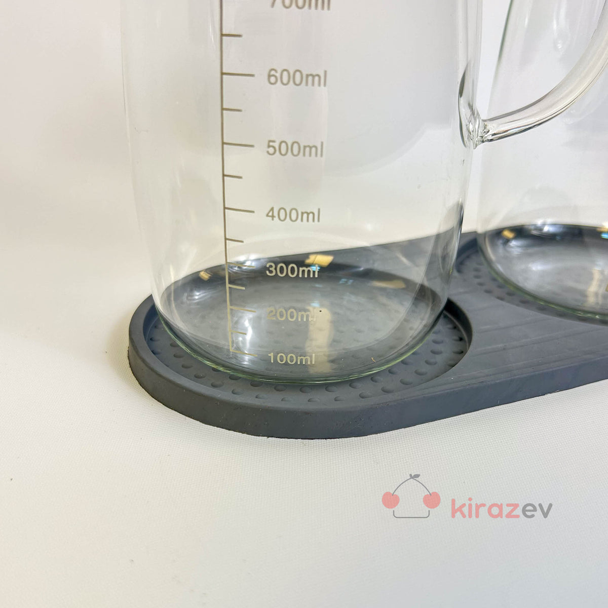 Gri Oval Silikon Yağdanlık Altı Kaymaz