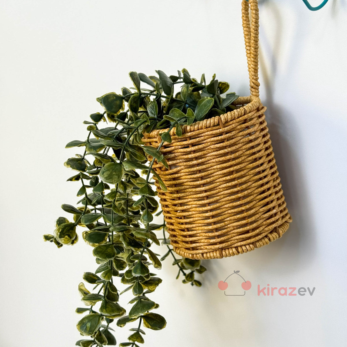 Mini Kulplu Rattan Sepet – Duvara Asılabilir Doğal Sepet