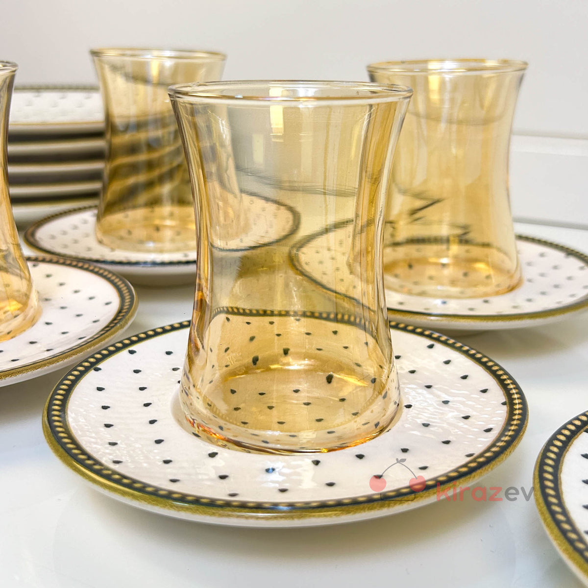 Siyah Kalpli 18 Parça Çay Seti