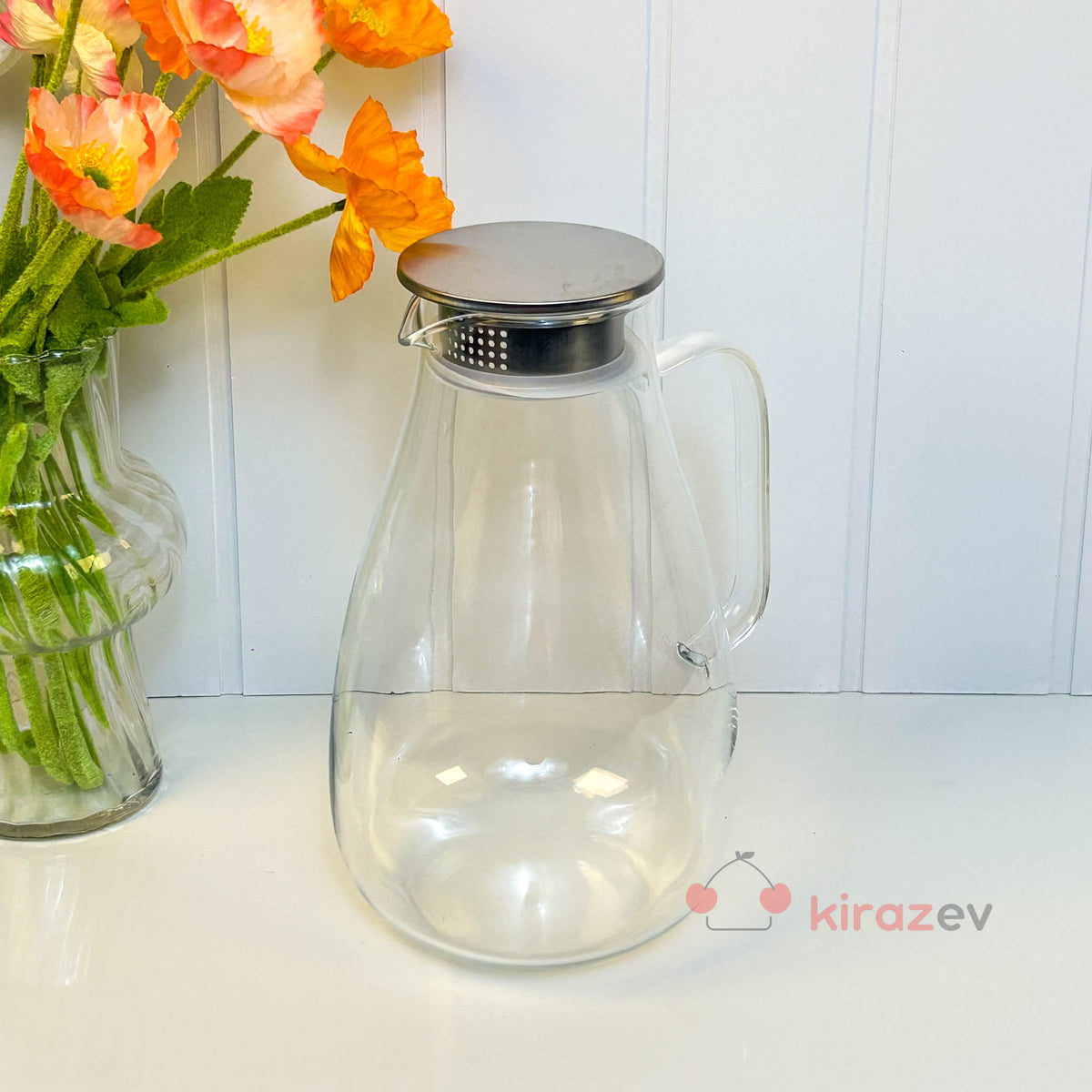 Süzgeç Kapaklı Cam Sürahi