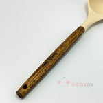 Akasya Saplı Krem Silikon Kepçe – Isıya Dayanıklı