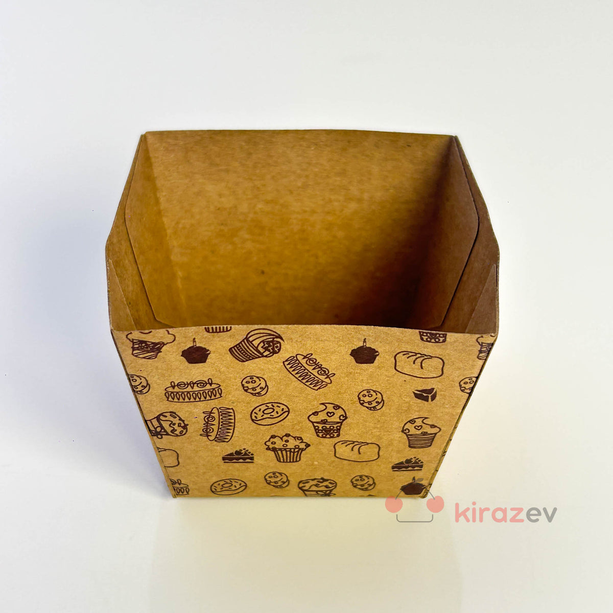 24 'lü Desenli Kare Muffin Kalıbı