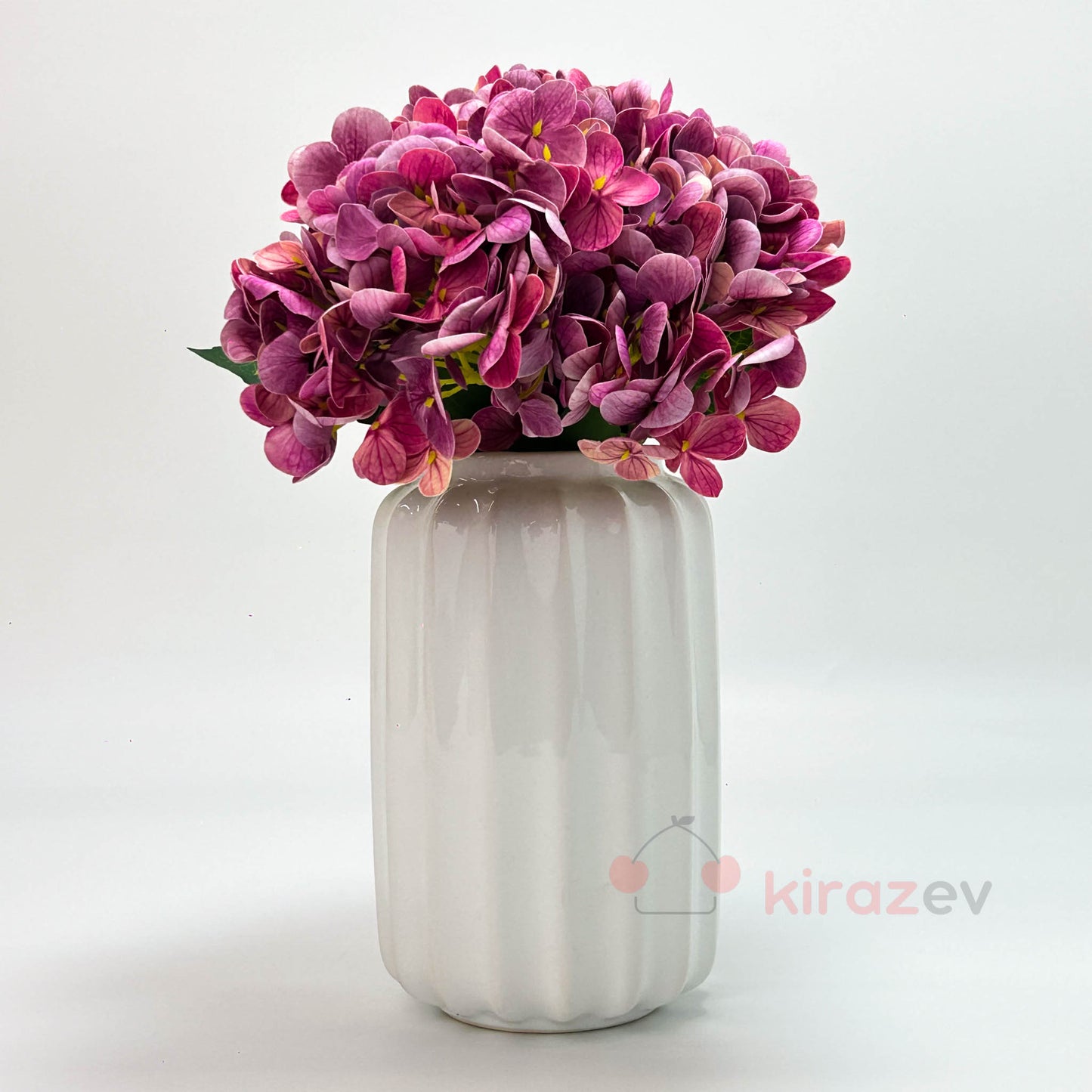 Uzun Çizgili Seramik Vazo